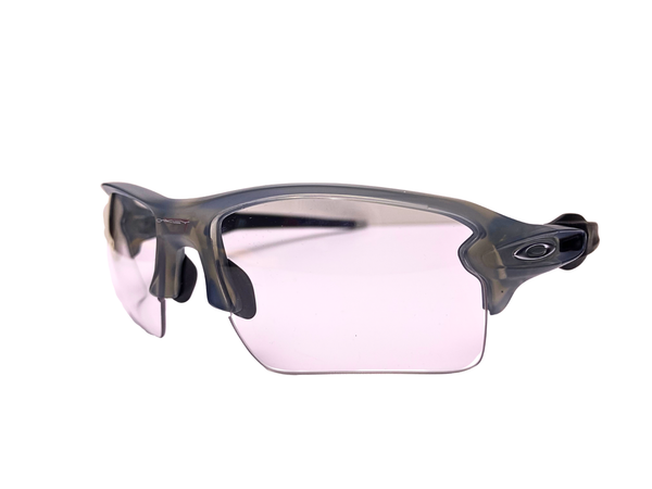 Oakley Flak Frame with Light Clip